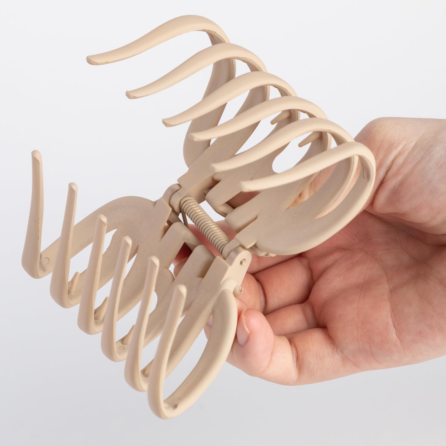 4 Pcs Octopus Claw Clips Octopus Hair Claw Clips for Women 3.8" Large Hair Claw Clip for Women Strong Grip Non-slip Jaw Clip for Thick,natural color