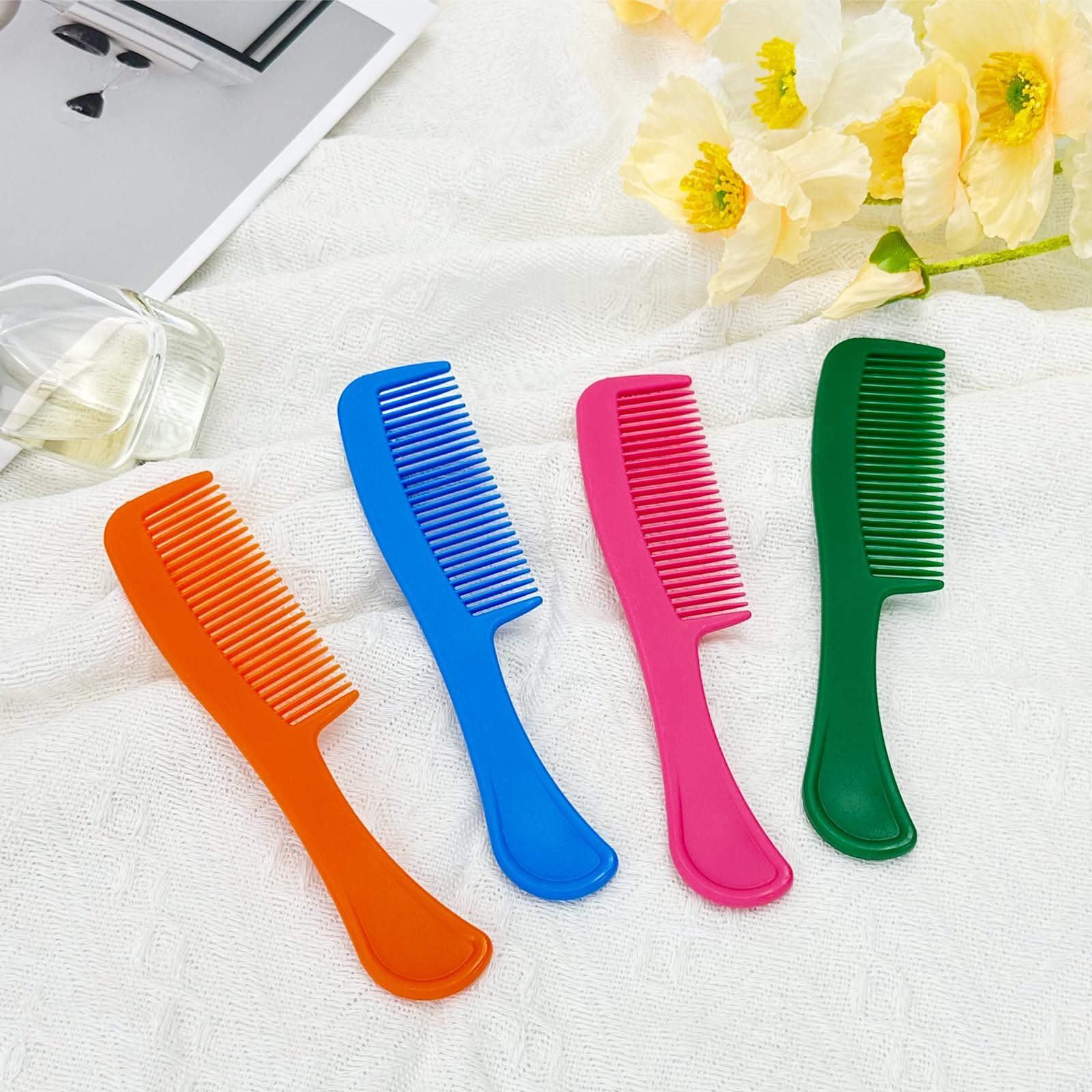 100 pcs Combs In Bulk Individually Wrapped, 4 color Pocket Hair Combs Set for Women, Men and Kids, Colorful Travel Comb Bulk for Airbnb Homeless Hotel Shelter Home Charity