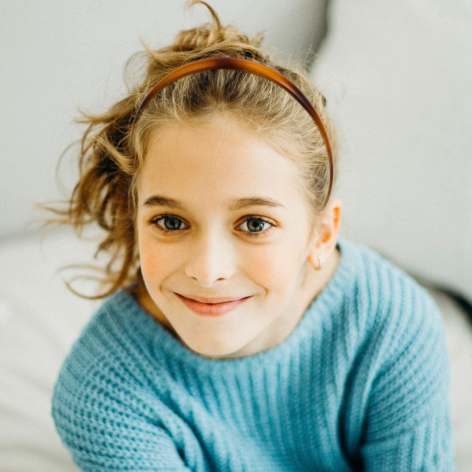 ANNA CREATIONS® 6 PCS Hair Accessories Korean Style shell & black Plastic Hairband Headband combo set for Girls and Woman