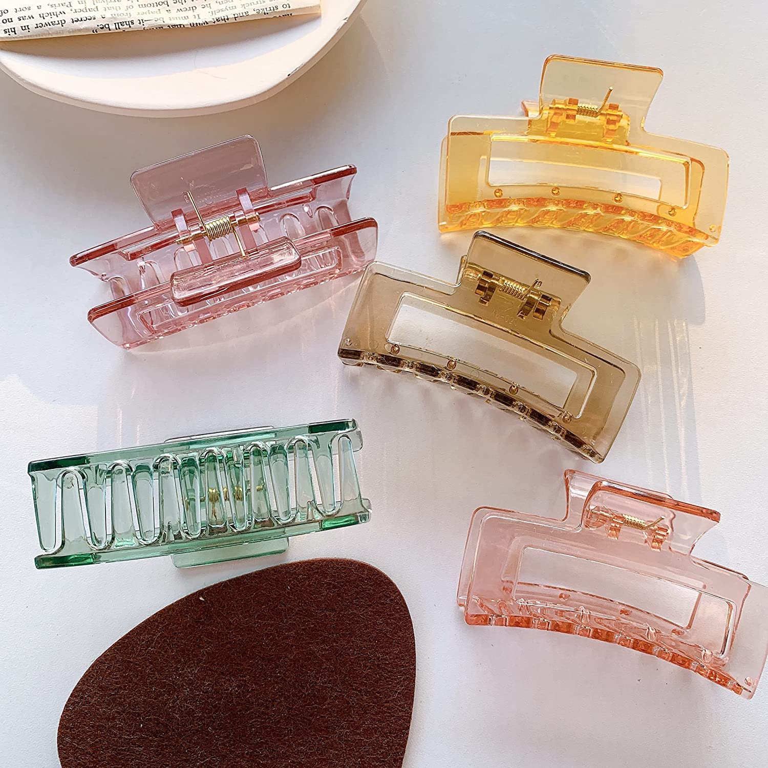 ANNACREATIONS 6 Pcs Korean Style Plastic Large Hair Claw Clips Non-Slip Strong Hold Jaw clip for Thick Thin Multicolor Hair Clutches Hair Accessories for Women & Girls