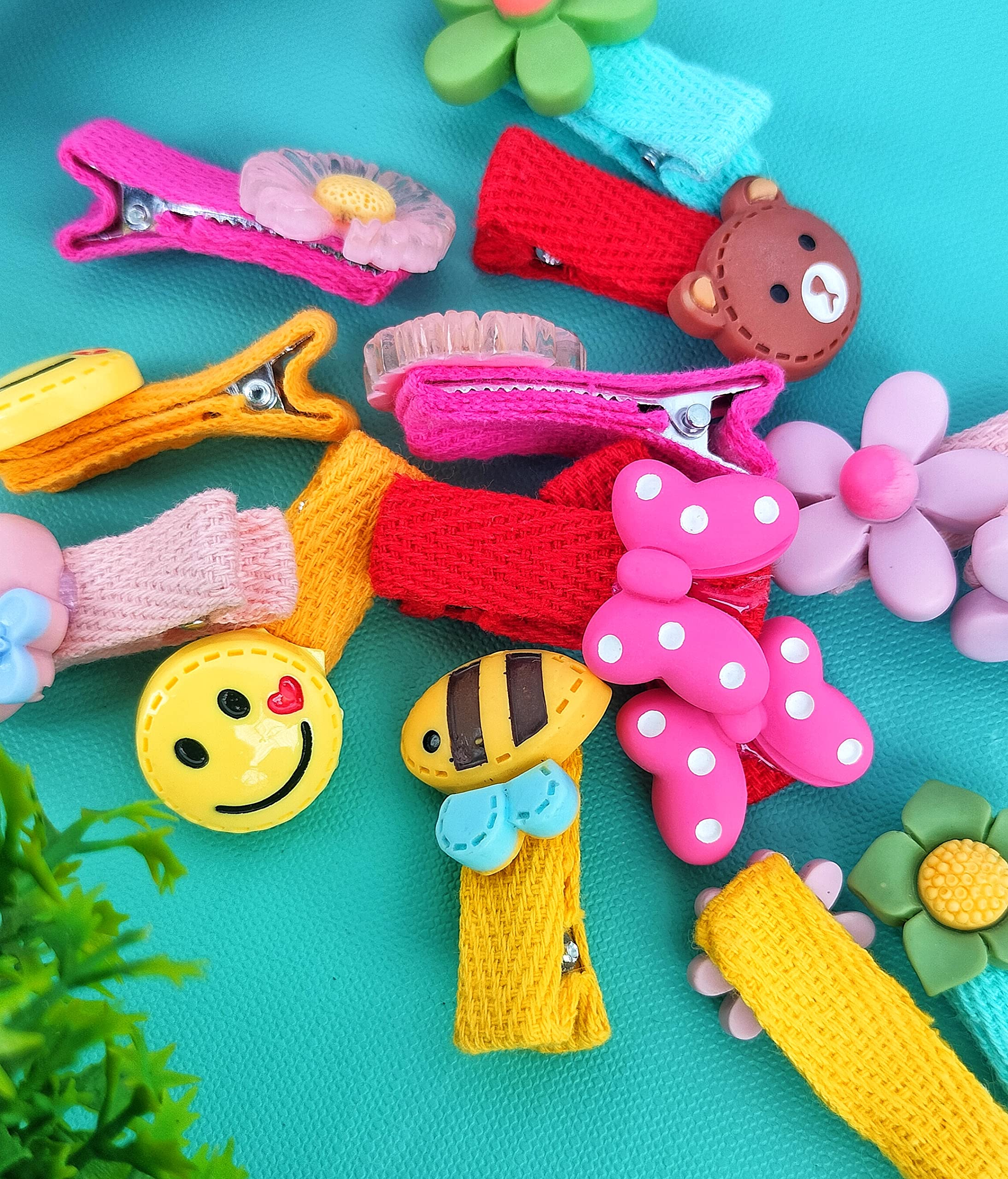 ANNACREATIONS 26 Pcs Baby Girls Hair Clips Cute Animal Character Fruit Flower Pattern Fully Ribbon Lined Hair clips Hair Accessories for Girls